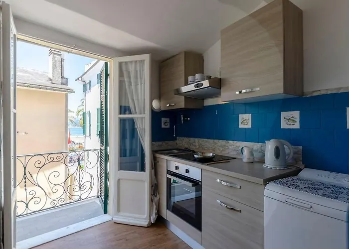 Joivy Inviting 1-bed Flat, Close To 2 Beaches, Lejlighed Sestri Levante